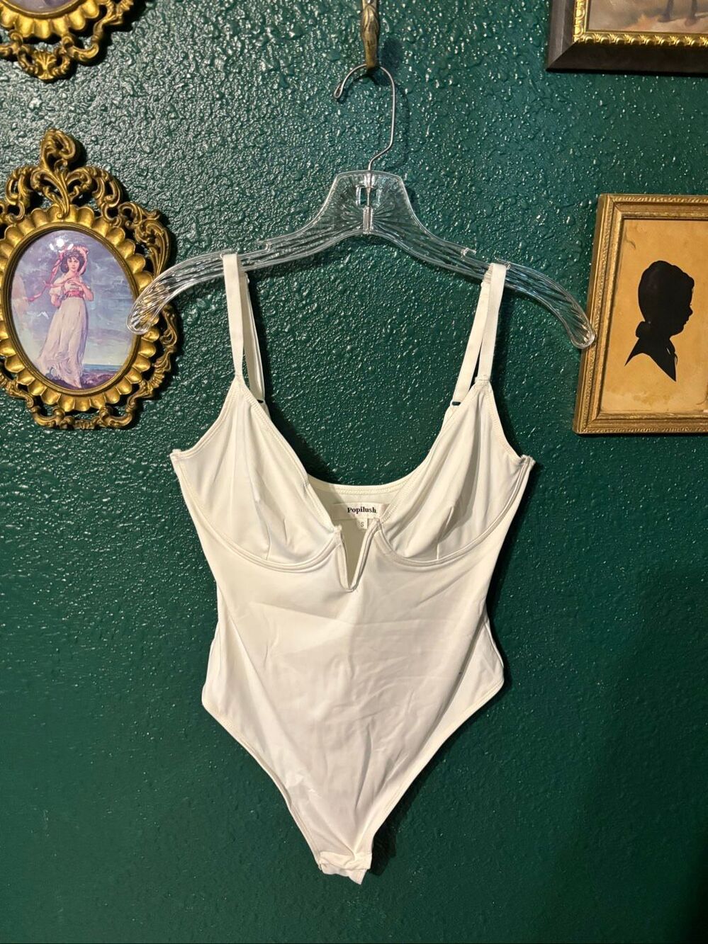 POPILUSH WHITE SHAPING BODYSUIT SZ SMALL
